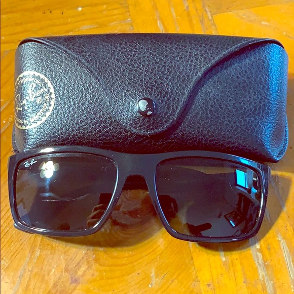 Ray-Ban Other - Ray Ban sunglasses